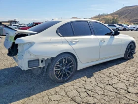 BMW 340 * M340i* КОЖА* ПОДГРЕВ* ПАНОРАМА* HEAD-UP* BUY NOW, снимка 3