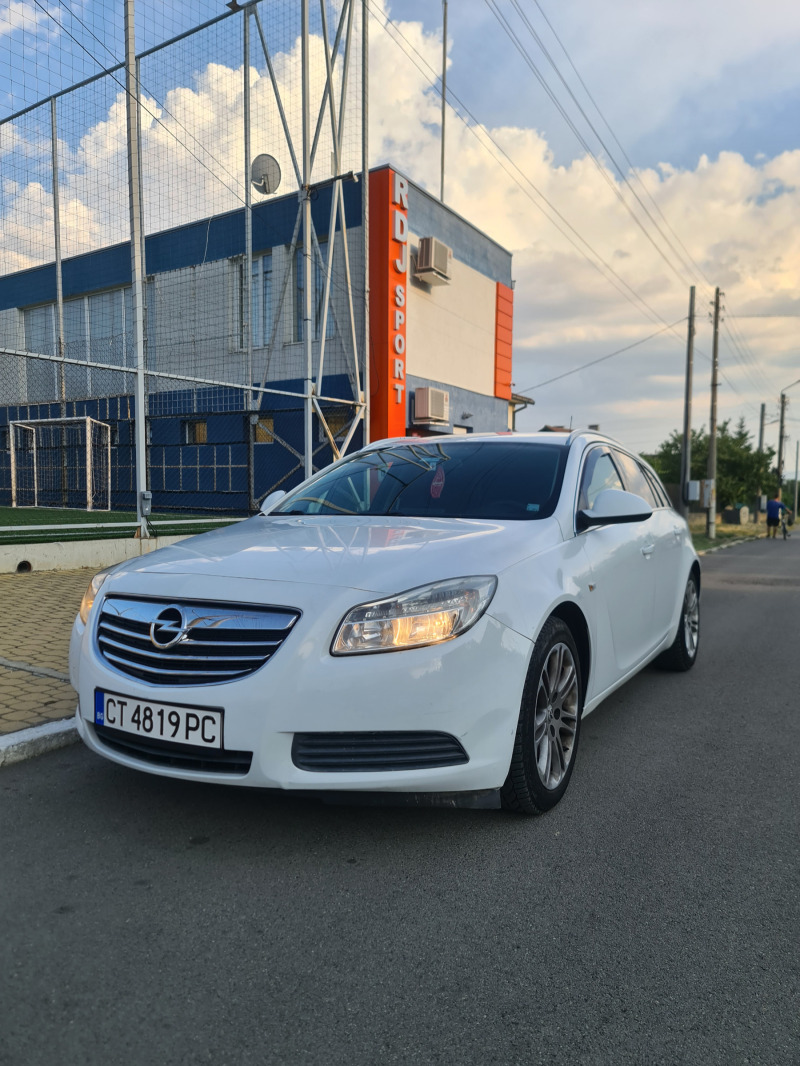 Opel Insignia 2.0 CDTI, снимка 1 - Автомобили и джипове - 41968569