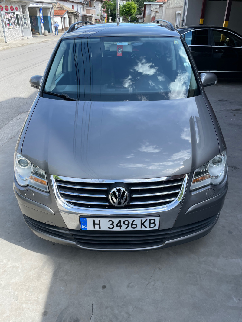 VW Touran Facelift 1, 9Tdi 6скорости, снимка 6 - Автомобили и джипове - 45718012