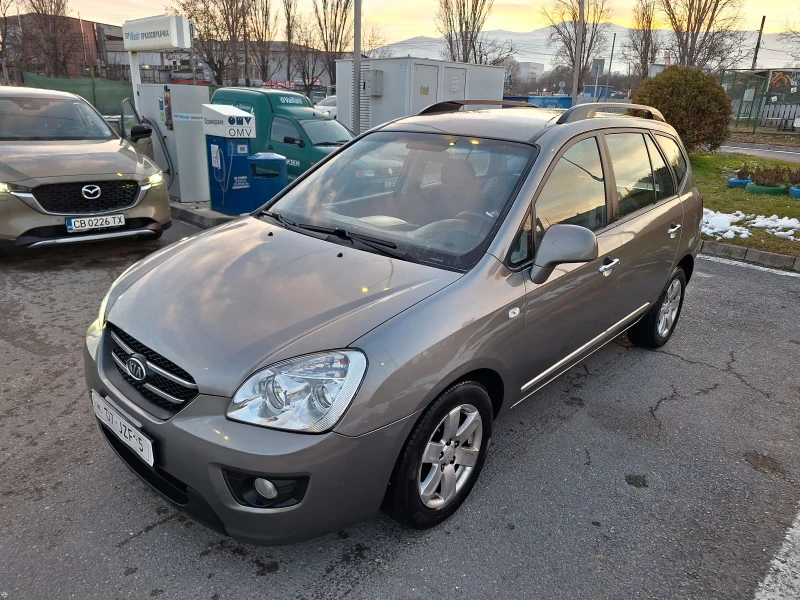 Kia Carens 2.0 газ-бензин 2010г., снимка 1 - Автомобили и джипове - 48501604