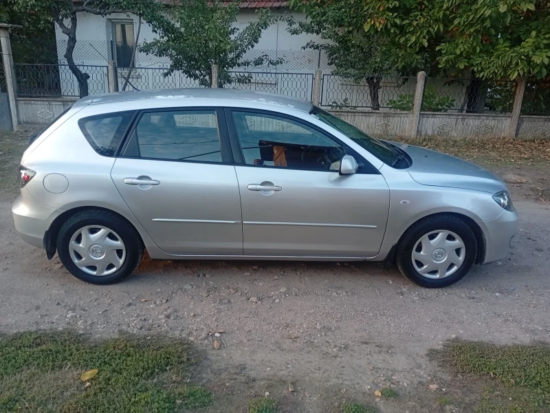 Mazda 3 1.4i Feislif , снимка 4 - Автомобили и джипове - 52147537