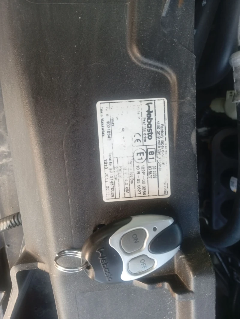 Mazda 3 1.4i Feislif , снимка 15 - Автомобили и джипове - 52147537