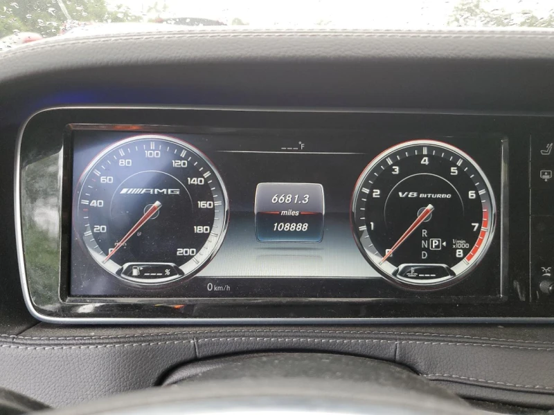Mercedes-Benz S 63 AMG Burmester* Keyless* Подгреви* Обдух* Пано* Щори* , снимка 9 - Автомобили и джипове - 52630878