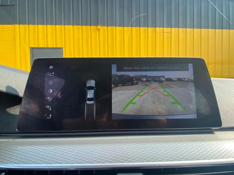 BMW 530 ПАМЕТ* ПАНОРАМА* 4 ПОДГРЕВА* M PACK* HARMAN KARDON, снимка 13 - Автомобили и джипове - 52653024