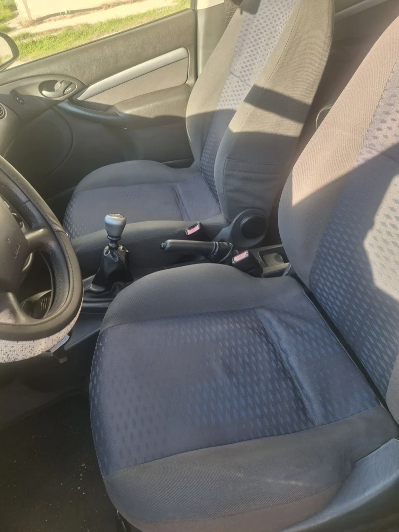 Ford Focus 1.8tdci, снимка 8 - Автомобили и джипове - 52904190