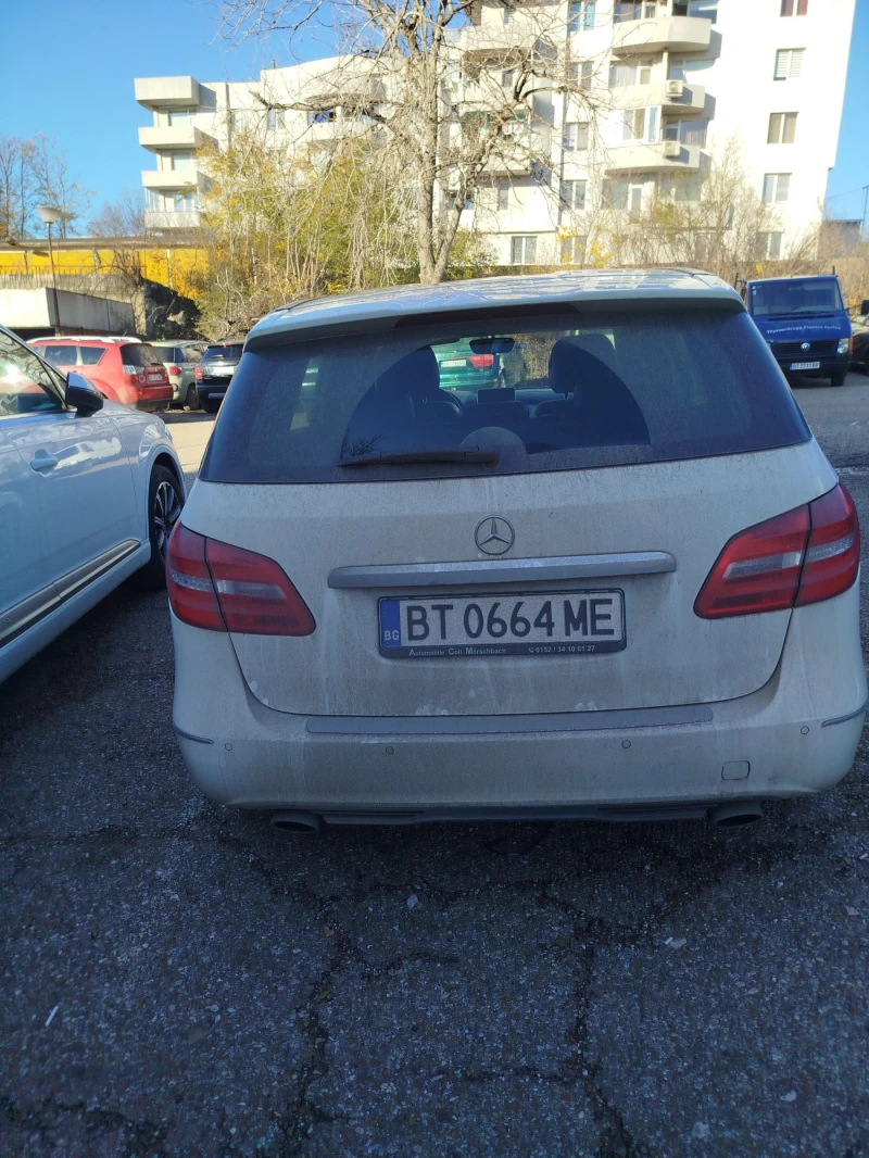 Mercedes-Benz B 180, снимка 2 - Автомобили и джипове - 52918658