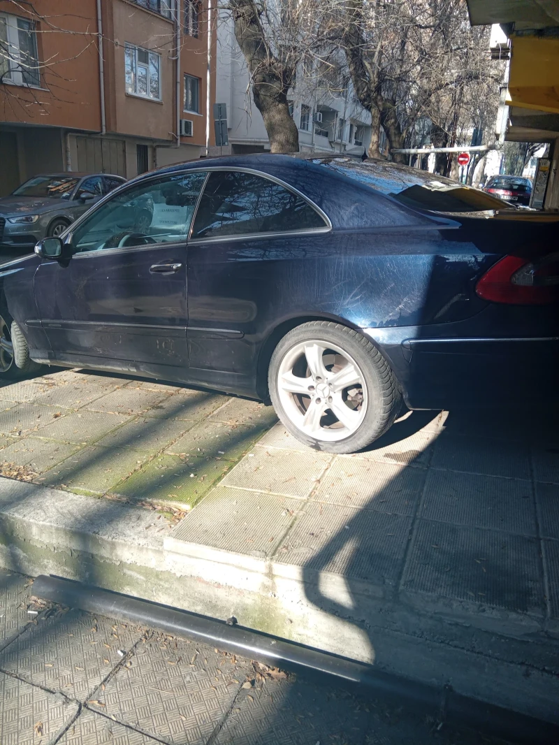 Mercedes-Benz CLK, снимка 11 - Автомобили и джипове - 53092268