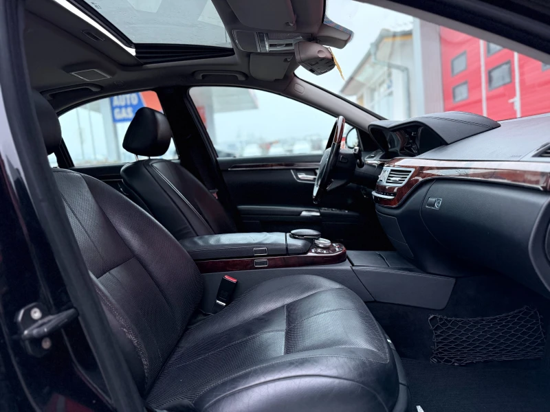 Mercedes-Benz S 320 Black/HarmanKardon, снимка 11 - Автомобили и джипове - 53192756