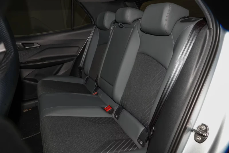 Cupra Born VZ/326HP/PANO/360/SENNHEISER/MEMO/HUD/NAVI/777g, снимка 15 - Автомобили и джипове - 53453041