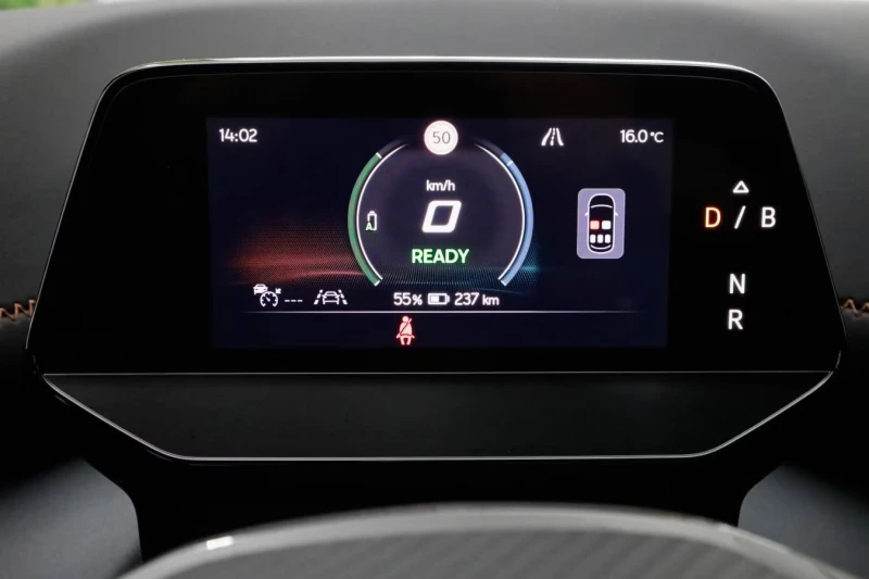 Cupra Born VZ/326HP/PANO/360/SENNHEISER/MEMO/HUD/NAVI/777g, снимка 12 - Автомобили и джипове - 53453041