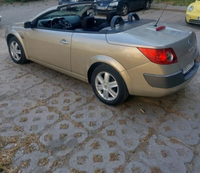 Renault Megane CC, снимка 4 - Автомобили и джипове - 56525269
