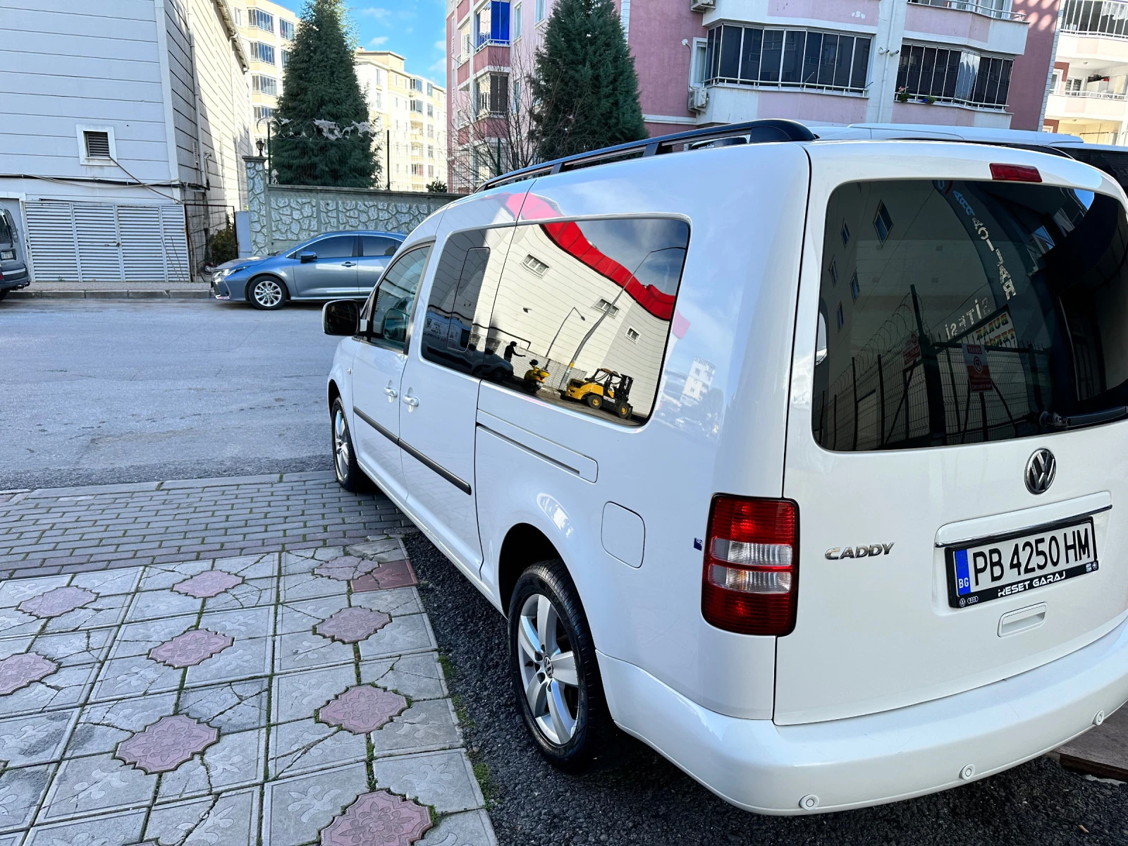 VW Caddy Caddy Maxi - изображение 3