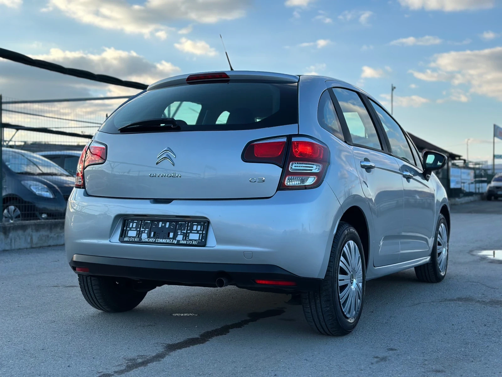 Citroen C3 1.2i-77.000km-NEW-NEW-NEW-LED-AVTOPILOT-TOP - изображение 6