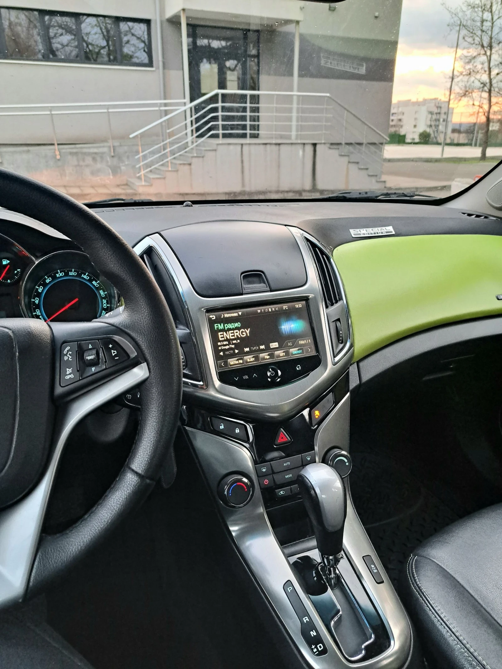Chevrolet Cruze  - изображение 9