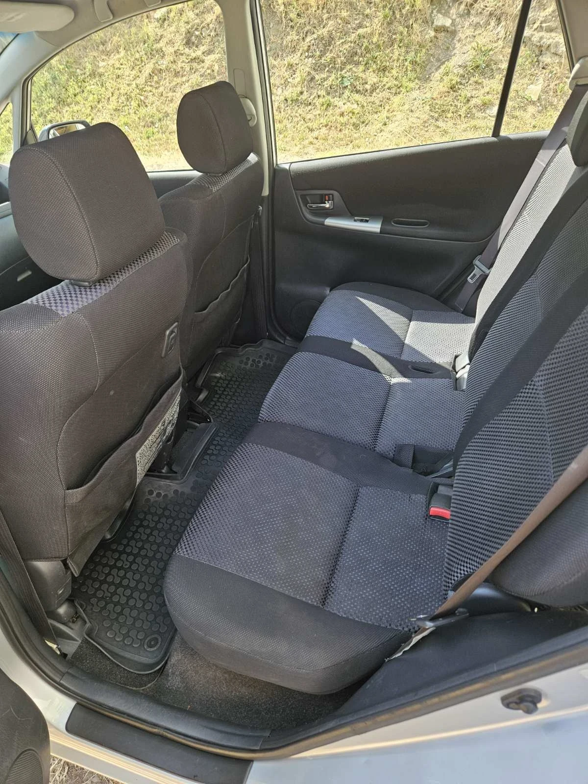 Toyota Corolla verso  - изображение 2