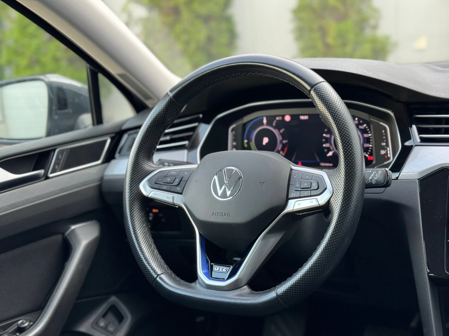 VW Passat VW Passat Var GTE Plug-In-Hybrid 1.4 TSI - изображение 10