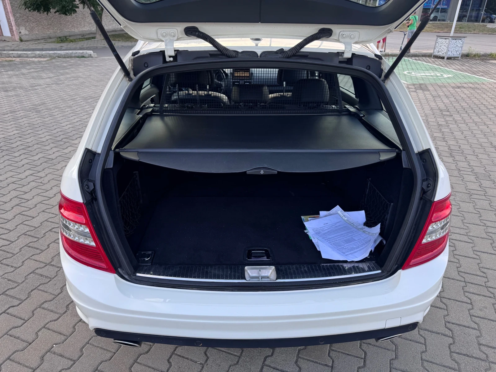 Mercedes-Benz C 350 4MATIC   ORIGINAL AMG PAKET ! | Mobile.bg — изображение 16