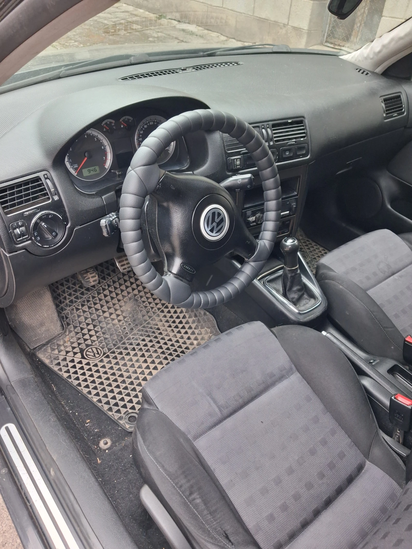 VW Bora, снимка 4 - Автомобили и джипове - 55732343