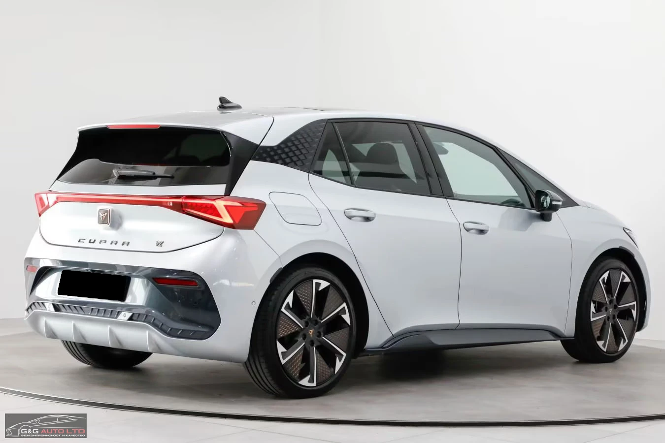 Cupra Born VZ/326HP/PANO/360/SENNHEISER/MEMO/HUD/NAVI/777g - изображение 6