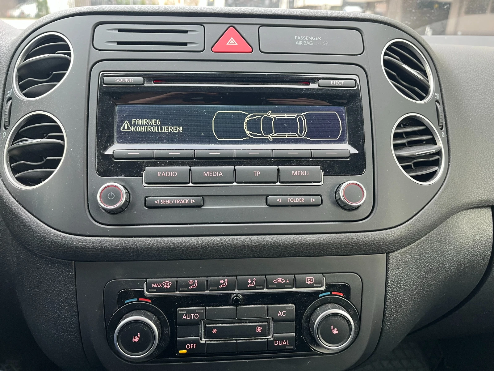 VW Golf Plus, снимка 15 - Автомобили и джипове - 54260746