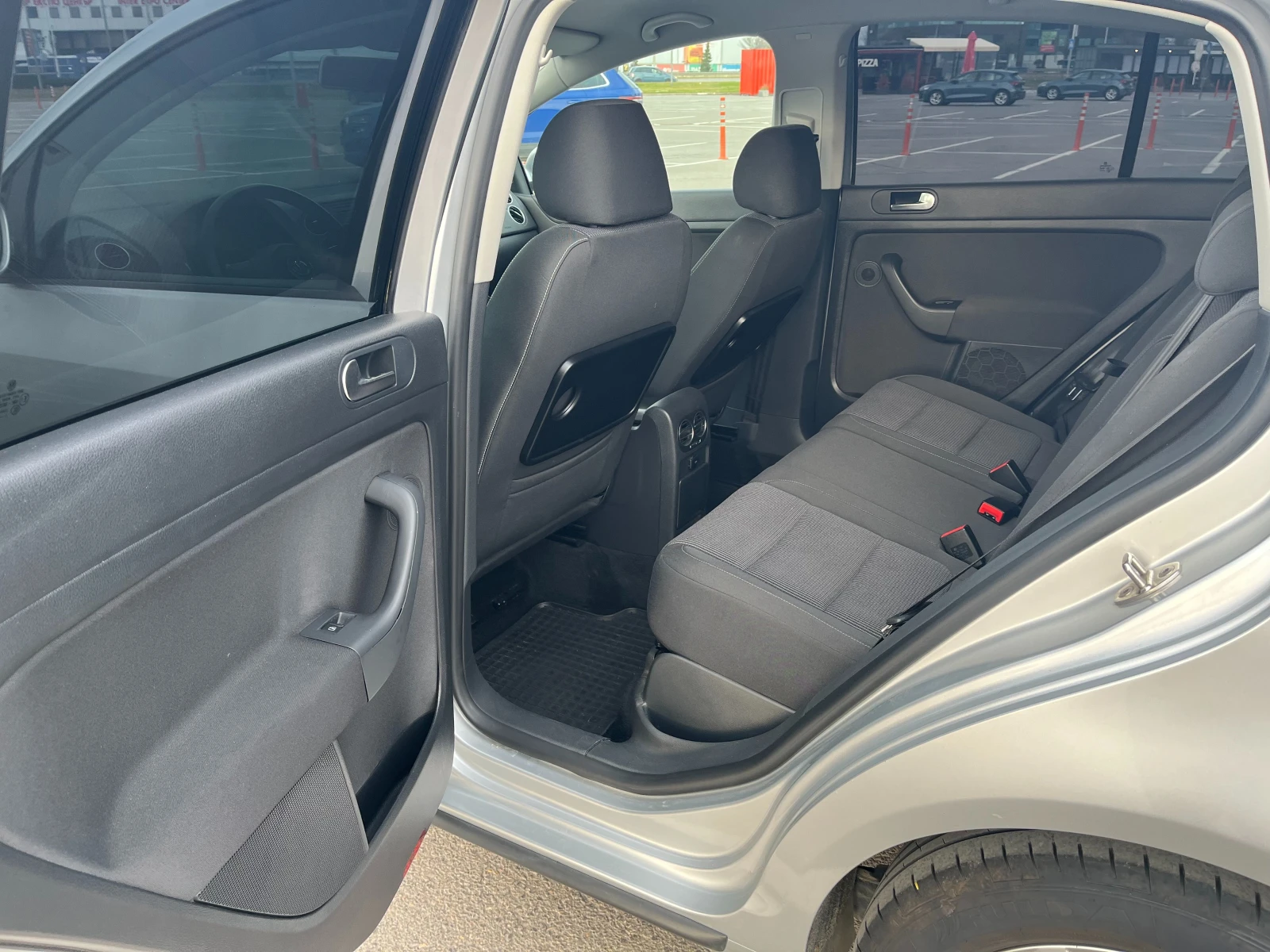 VW Golf Plus, снимка 10 - Автомобили и джипове - 54260746