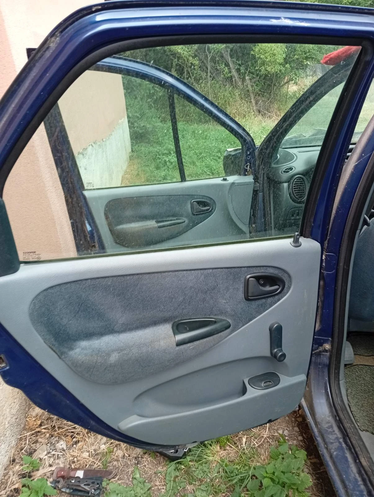 Renault Scenic, снимка 4 - Автомобили и джипове - 54428827