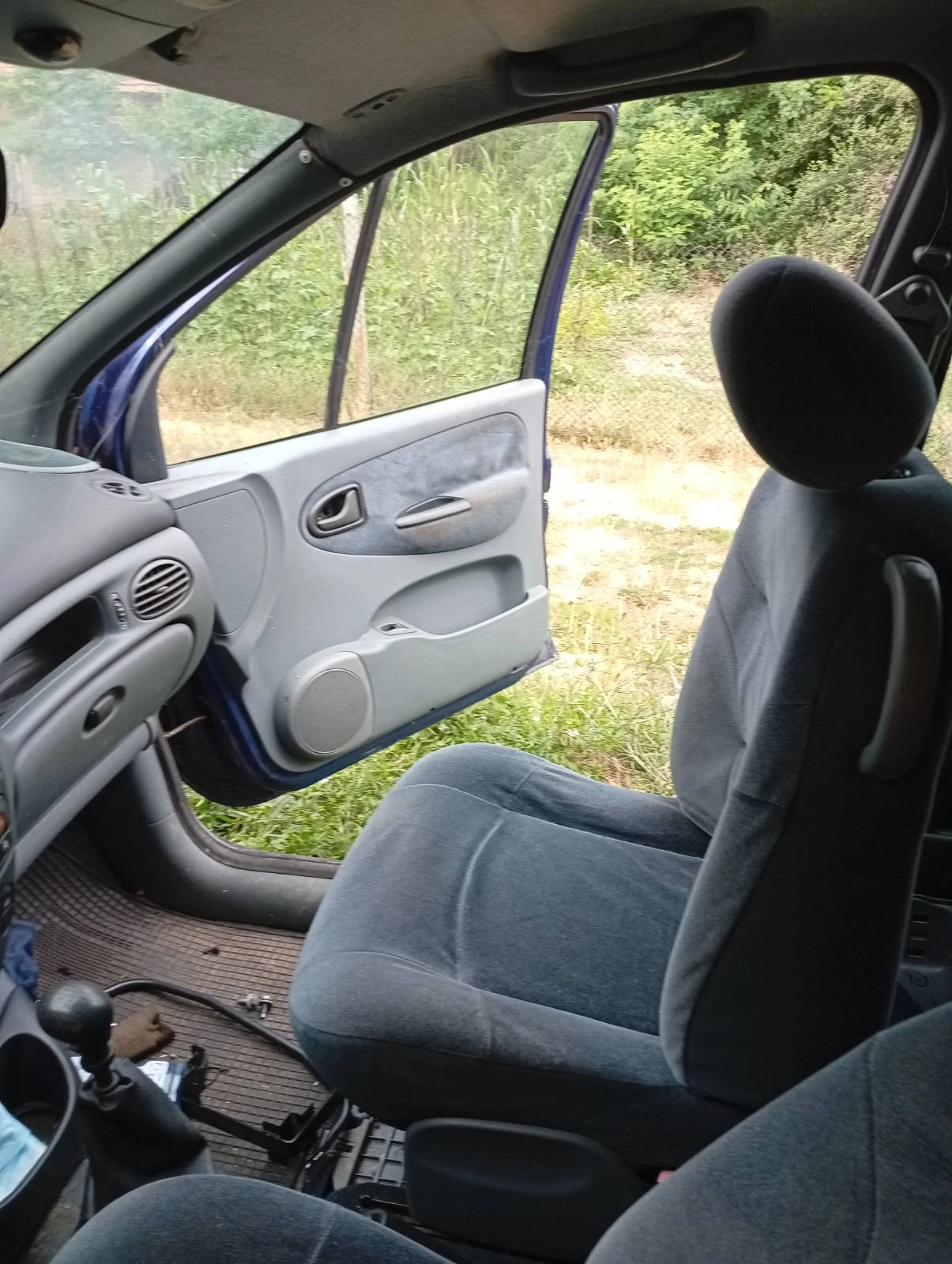 Renault Scenic, снимка 2 - Автомобили и джипове - 54428827