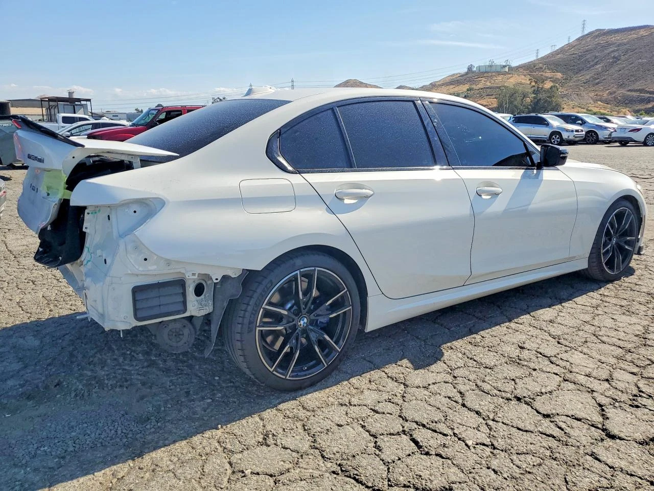 BMW 340 * M340i* КОЖА* ПОДГРЕВ* ПАНОРАМА* HEAD-UP* BUY NOW, снимка 3 - Автомобили и джипове - 54727884