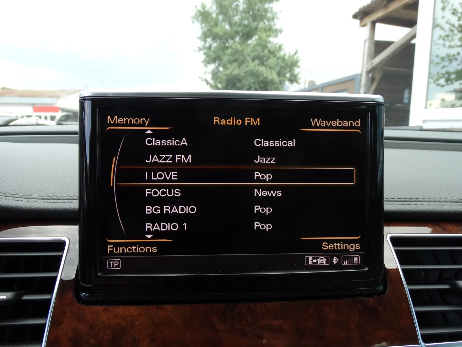 Audi A8 4.2 TFSI FULL LED, снимка 11 - Автомобили и джипове - 55141719
