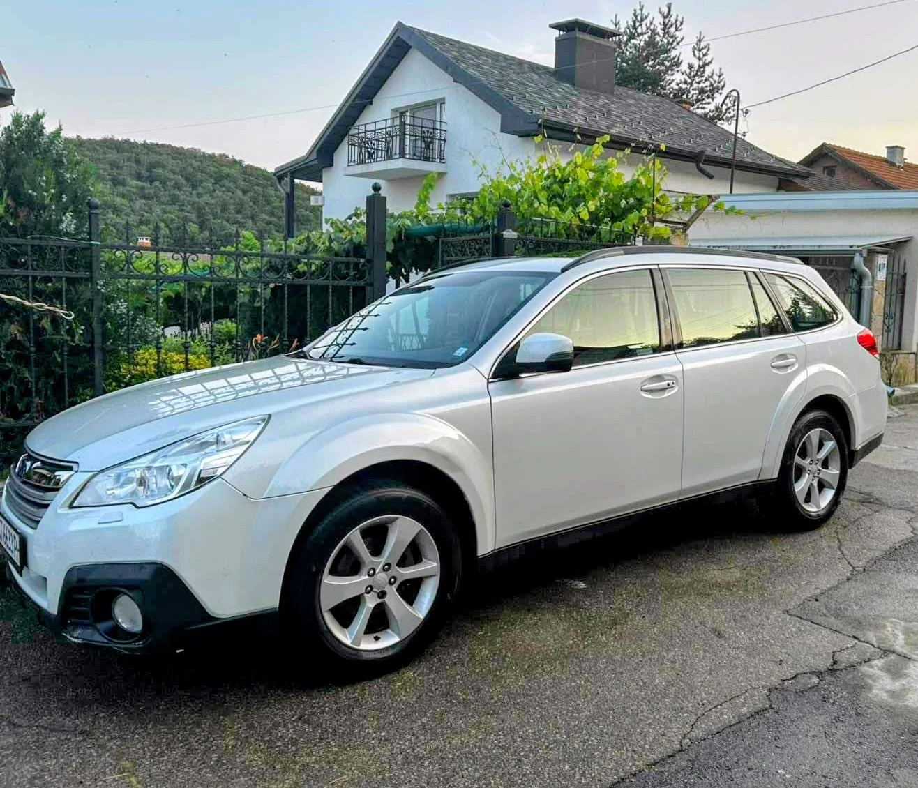 Subaru Outback 2.5-4x4, снимка 2 - Автомобили и джипове - 55294047