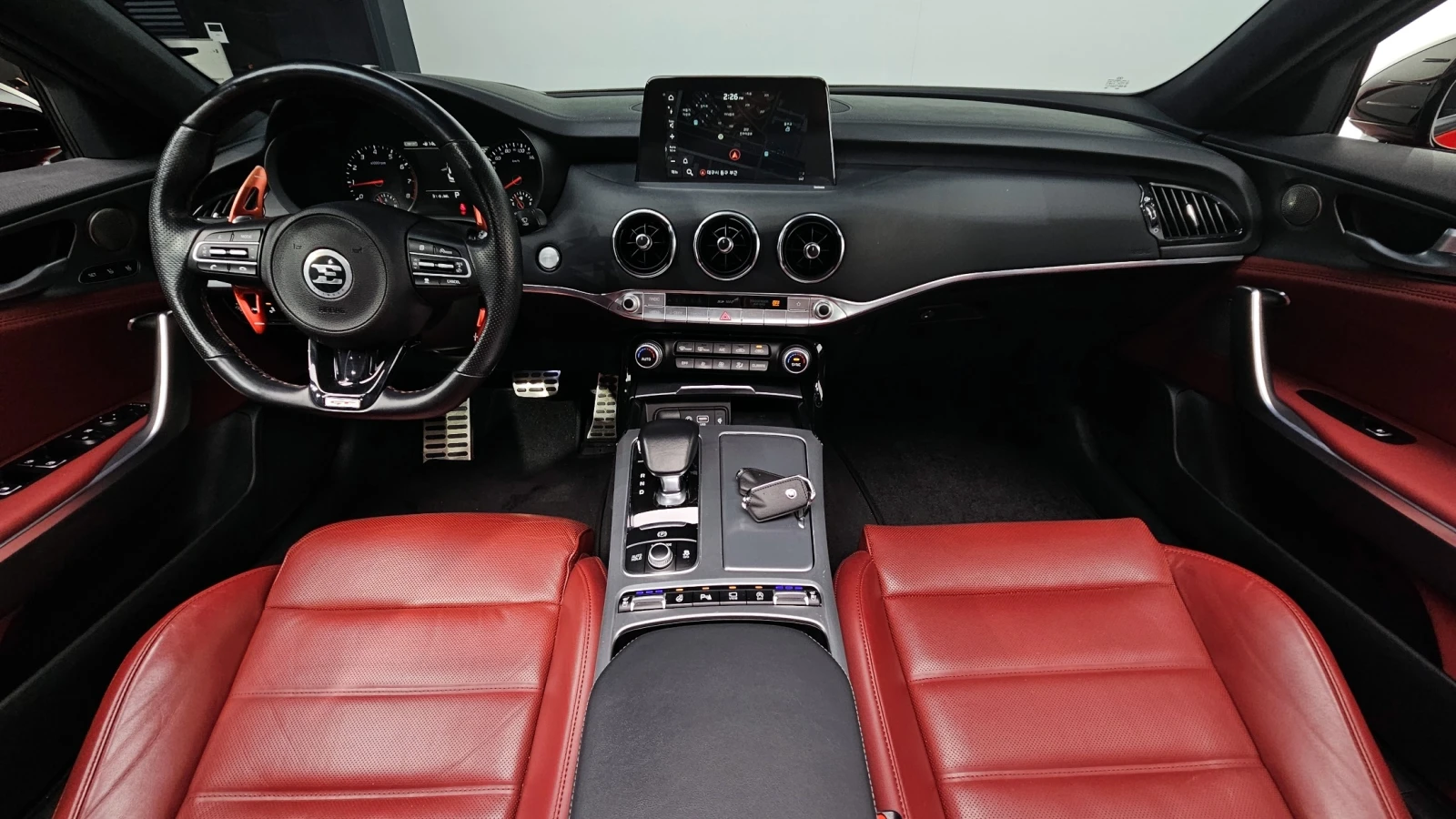 Kia Stinger 3.3 Turbo AWD* Pano* Обдух* HeadUp* 360* Без инцид, снимка 5 - Автомобили и джипове - 55529237