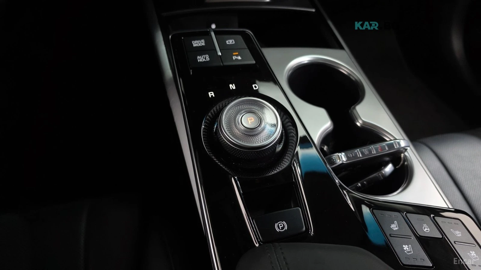 Kia K8 2.5 Noblesse* КОЖА* ОБДУХ* НАВИ* МАСАЖИ* 360, снимка 7 - Автомобили и джипове - 55853067