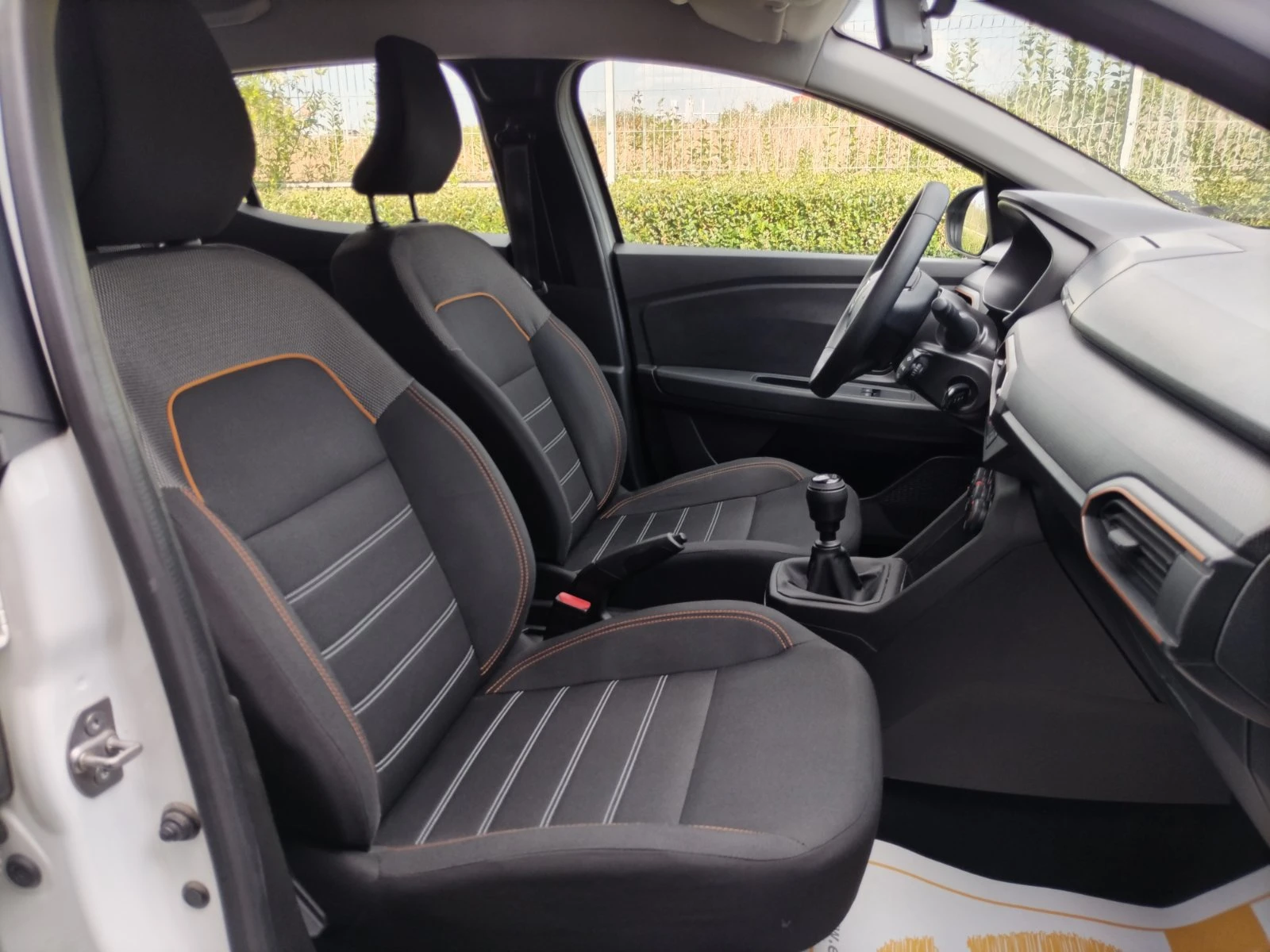 Dacia Sandero STEPWAY/1.0Tce/100к.с./ECO-G/Essential, снимка 15 - Автомобили и джипове - 55950550