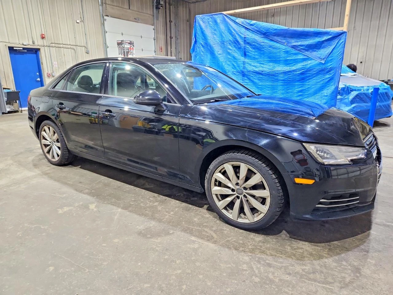 Audi A4 2.0l Premium, снимка 4 - Автомобили и джипове - 56084126
