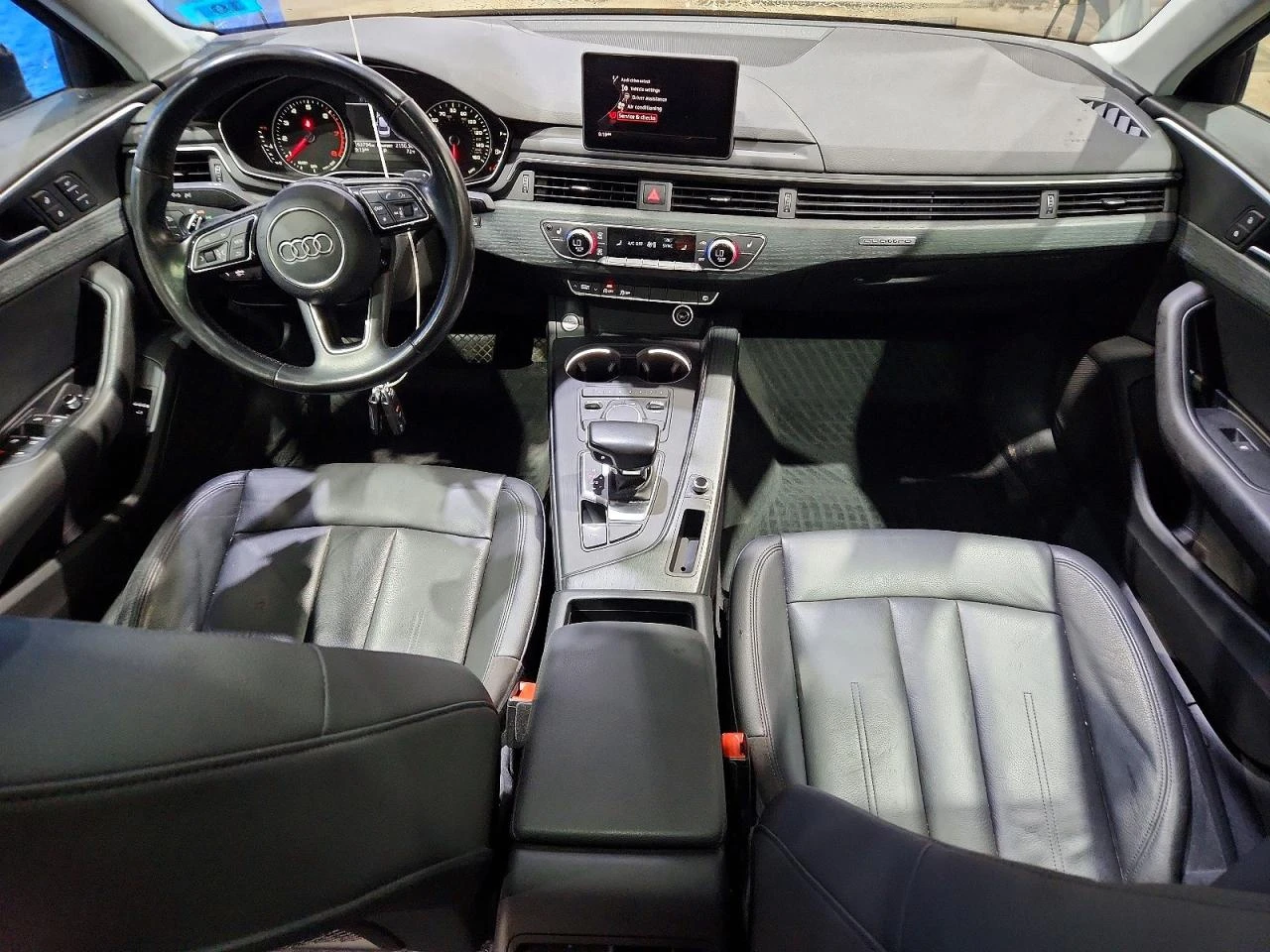 Audi A4 2.0l Premium, снимка 8 - Автомобили и джипове - 56084126