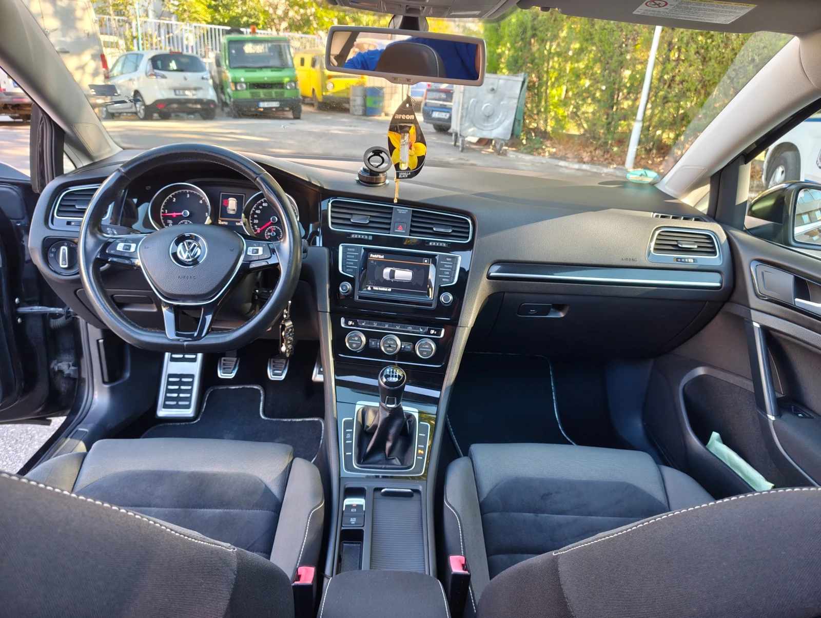 VW Golf, снимка 11 - Автомобили и джипове - 56378217