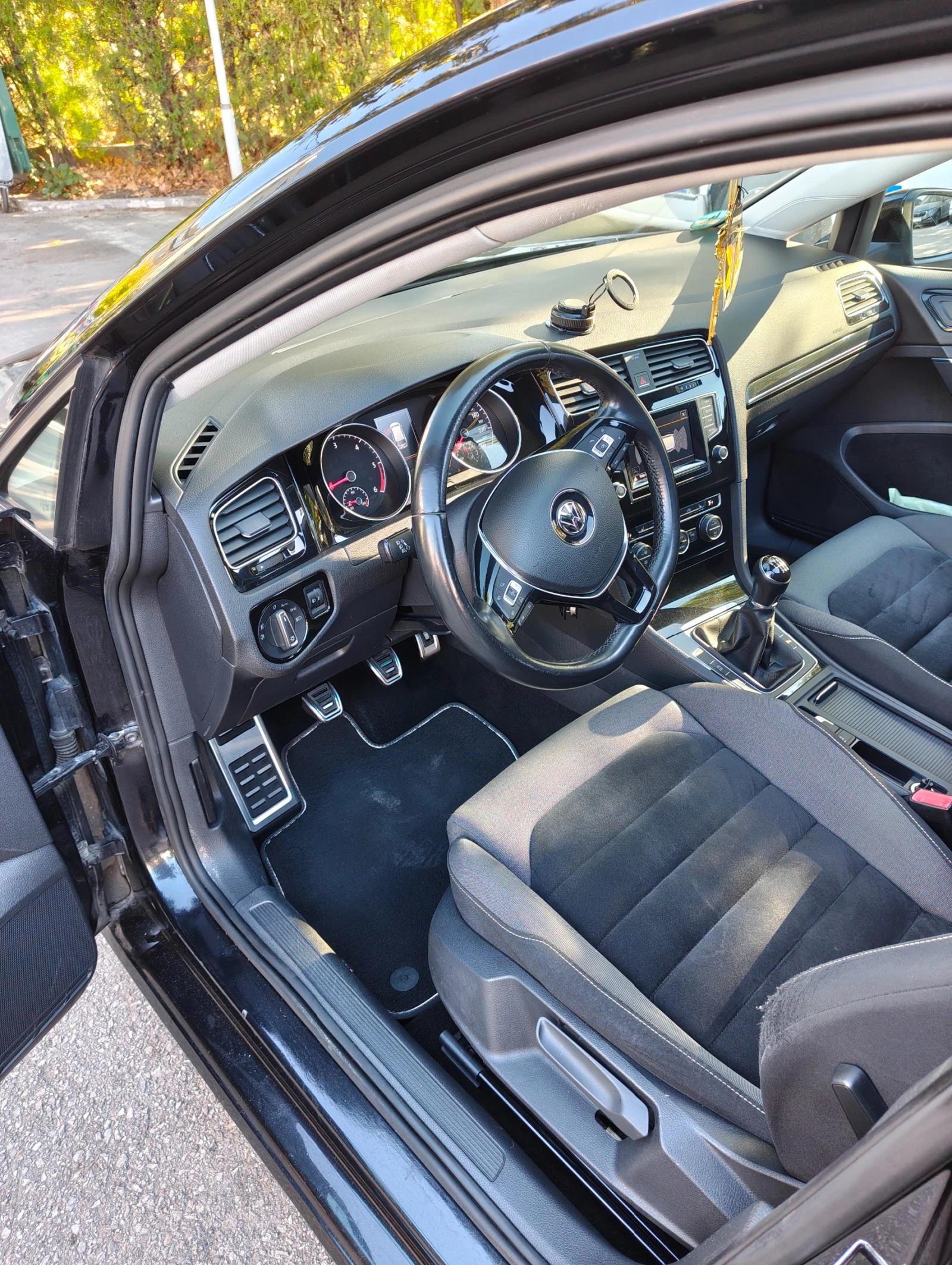 VW Golf, снимка 8 - Автомобили и джипове - 56378217