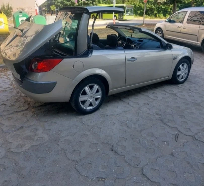 Renault Megane CC, снимка 6 - Автомобили и джипове - 56525269