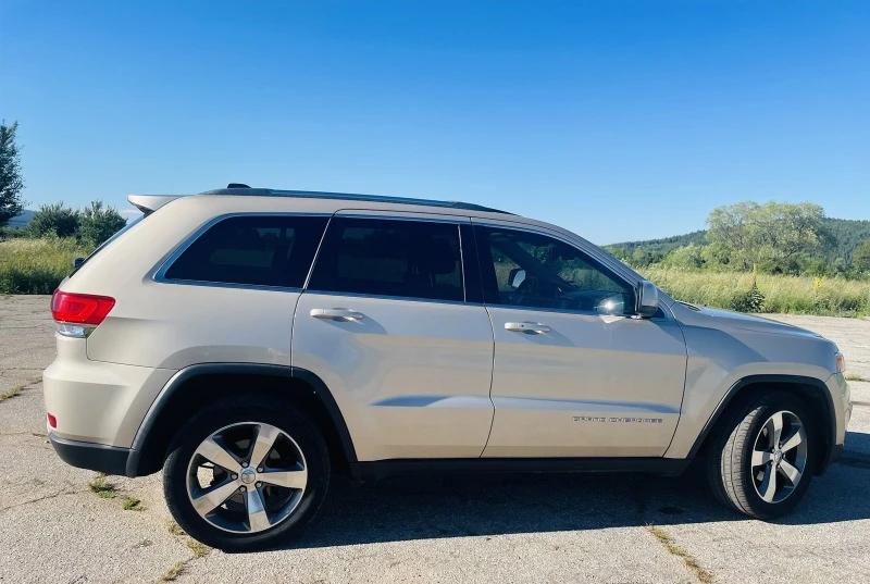 Jeep Grand cherokee 3.6 ГАЗ/БЕНЗИН/LAREDO, снимка 4 - Автомобили и джипове - 46227850