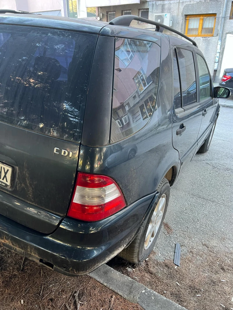 Mercedes-Benz ML 270 2.7 CDI, снимка 4 - Автомобили и джипове - 47724235