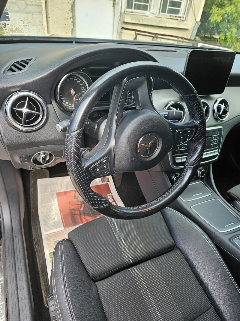 Mercedes-Benz GLA 220, снимка 1 - Автомобили и джипове - 48000451