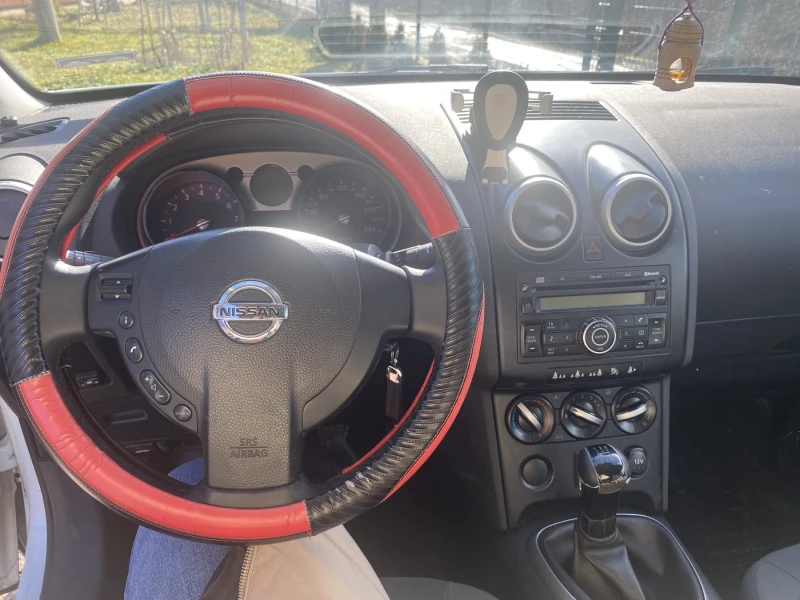 Nissan Qashqai, снимка 7 - Автомобили и джипове - 48839027