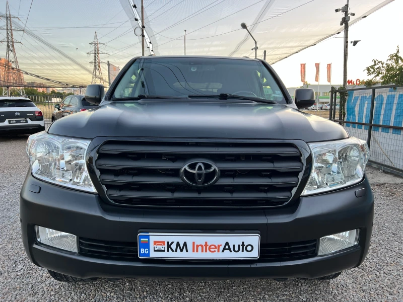 Toyota Land cruiser 200 4.5-V8 6+ 1/LIMITED/TV/NAVI/FULL, снимка 2 - Автомобили и джипове - 51761496