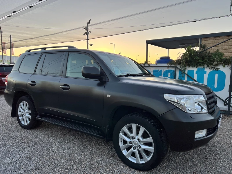 Toyota Land cruiser 200 4.5-V8 6+ 1/LIMITED/TV/NAVI/FULL, снимка 3 - Автомобили и джипове - 51761496
