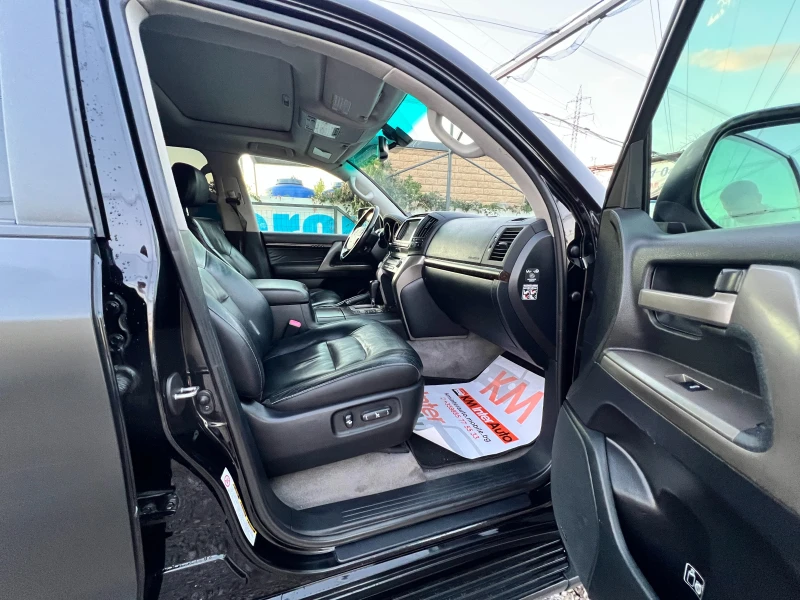 Toyota Land cruiser 200 4.5-V8 6+ 1/LIMITED/TV/NAVI/FULL, снимка 14 - Автомобили и джипове - 51761496