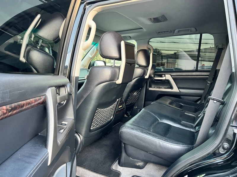 Toyota Land cruiser 200 4.5-V8 6+ 1/LIMITED/TV/NAVI/FULL, снимка 10 - Автомобили и джипове - 51761496
