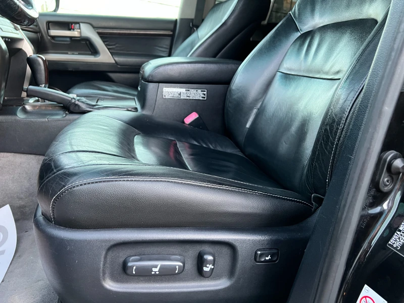 Toyota Land cruiser 200 4.5-V8 6+ 1/LIMITED/TV/NAVI/FULL, снимка 8 - Автомобили и джипове - 51761496