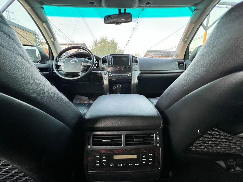 Toyota Land cruiser 200 4.5-V8 6+ 1/LIMITED/TV/NAVI/FULL, снимка 11 - Автомобили и джипове - 51761496