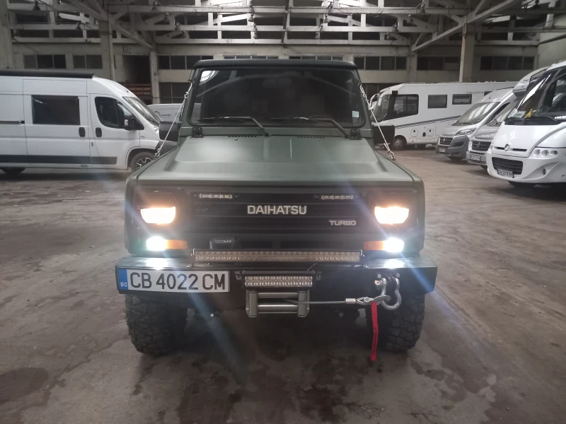 Daihatsu Rocky, снимка 2 - Автомобили и джипове - 53034738