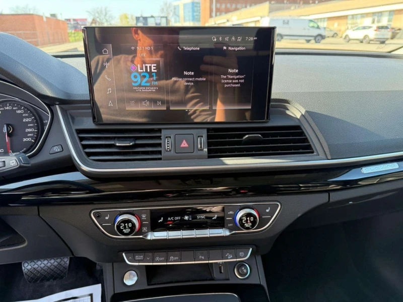 Audi Q5 * quattro Premium * CARFAX * ЦЕНА ДО БГ, снимка 11 - Автомобили и джипове - 53078469